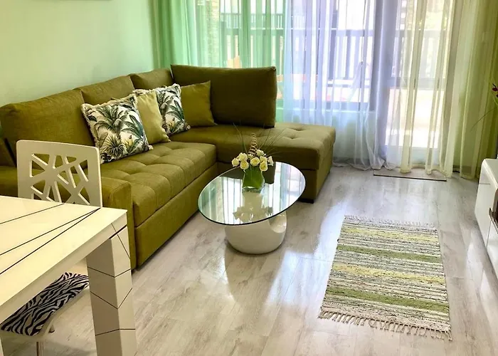 Lines 아파트 프리모르스코